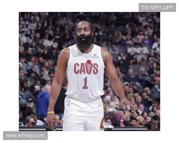 篮网大胜取六连胜哈登三节发威